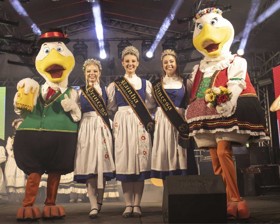 Eleita nova corte da Südoktoberfest